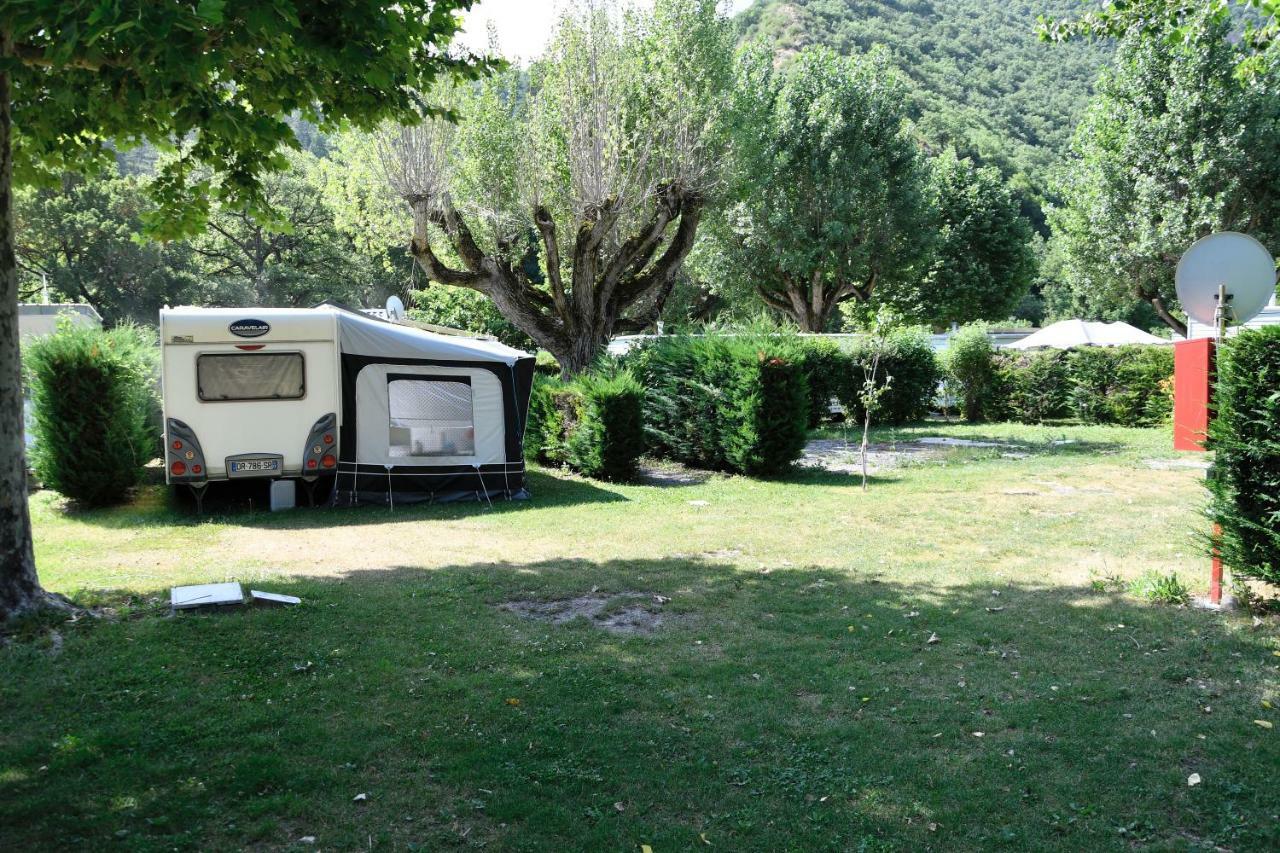 Du Bourg