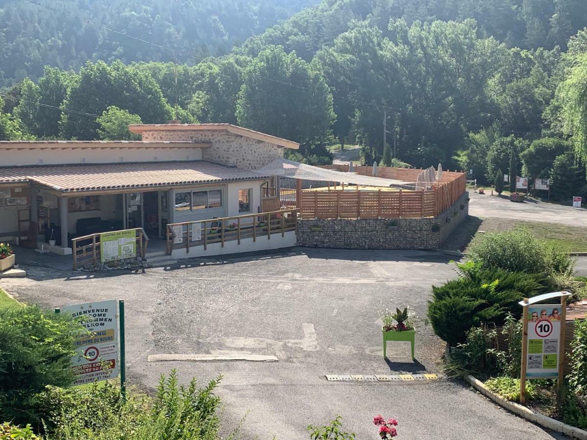 Du Bourg Camping 2*
